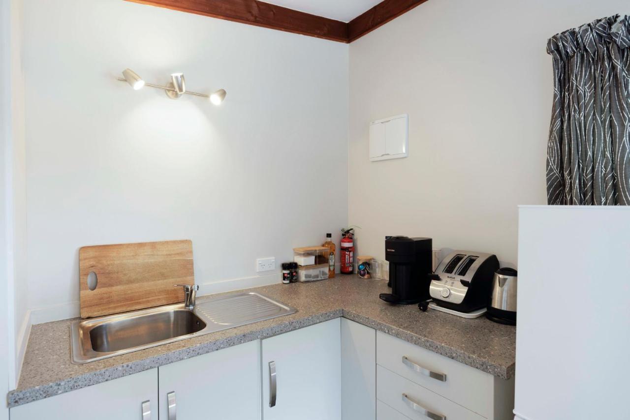 Rowling Road Studio Kaiteriteri ภายนอก รูปภาพ